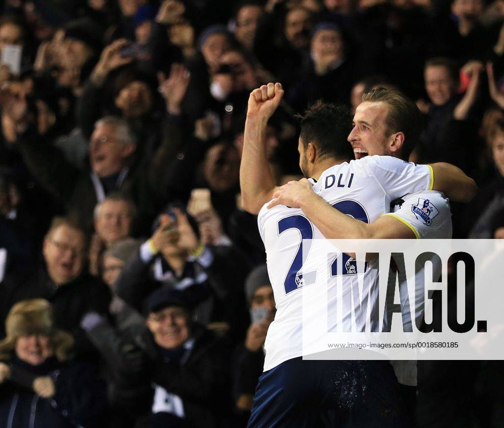 Tottenham s Harry Kane celebrates scoring his sides fourth goal Barclays Premier League - Tottenham Hotspur vs Chelsea - White Hart Lane - England - 1st January 2015 - Picture David Klein Sportimage .