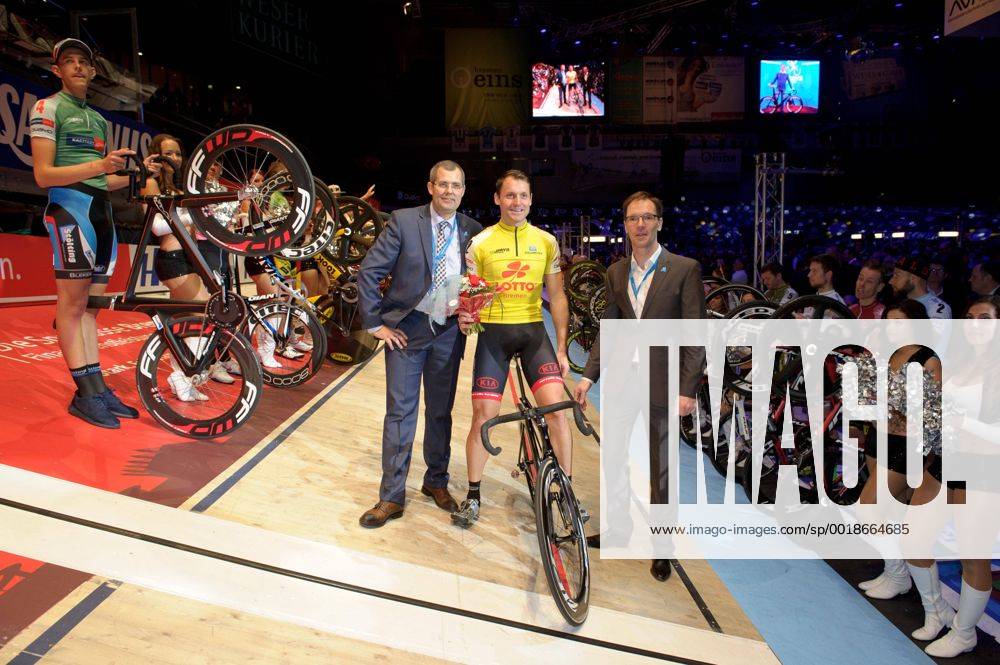 GER, Sixdays Bremen 12.01.2015, ÖVB Arena, Bremen, GER, Sixdays Bremen, im Bild Luke Roberts wird verabschiedet nphxFrisch