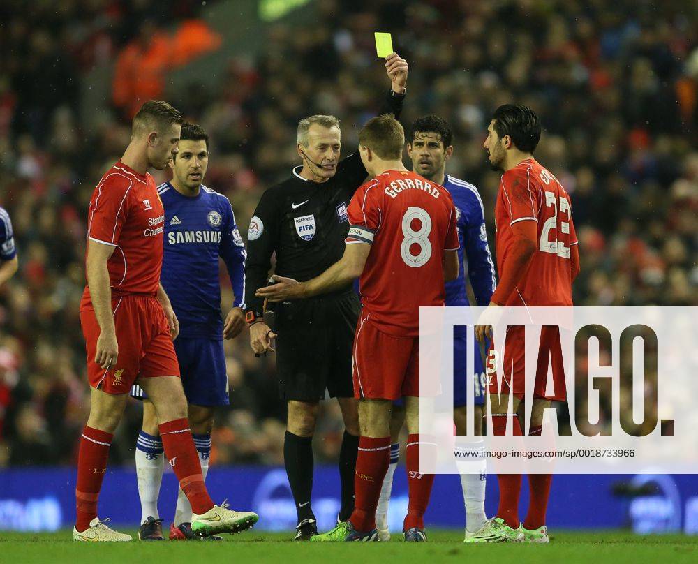 Aktuell Fußball, England, Capital One Cup, FC Liverpool - FC Chelsea Yellow card for Steven Gerrard of Liverpool - Capital One Cup - Semi Final First Leg - Liverpool vs Chelsea - Anfield Stadium - Liverpool - England - 20th January 2015 - Picture Simon Bellis Sportimage .