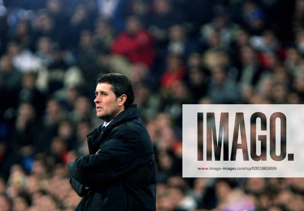 Trainer Juan Ramon Lopez Caro (Real Madrid) Fußball Herren Copa del Rey 2005 2006, Spanischer Pokal, Pokalspiel, Real Madrid CF Einzelbild pan12039 Madrid