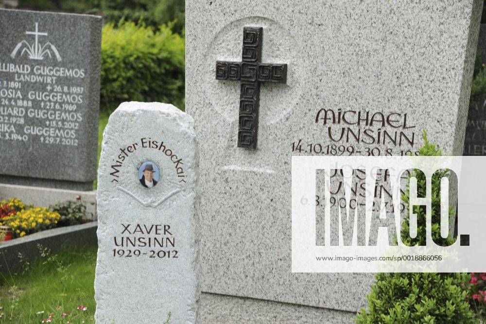 GRAB VON XAVER UNSINN AUF DEM WALDFRIEDHOF IN FUESSEN
