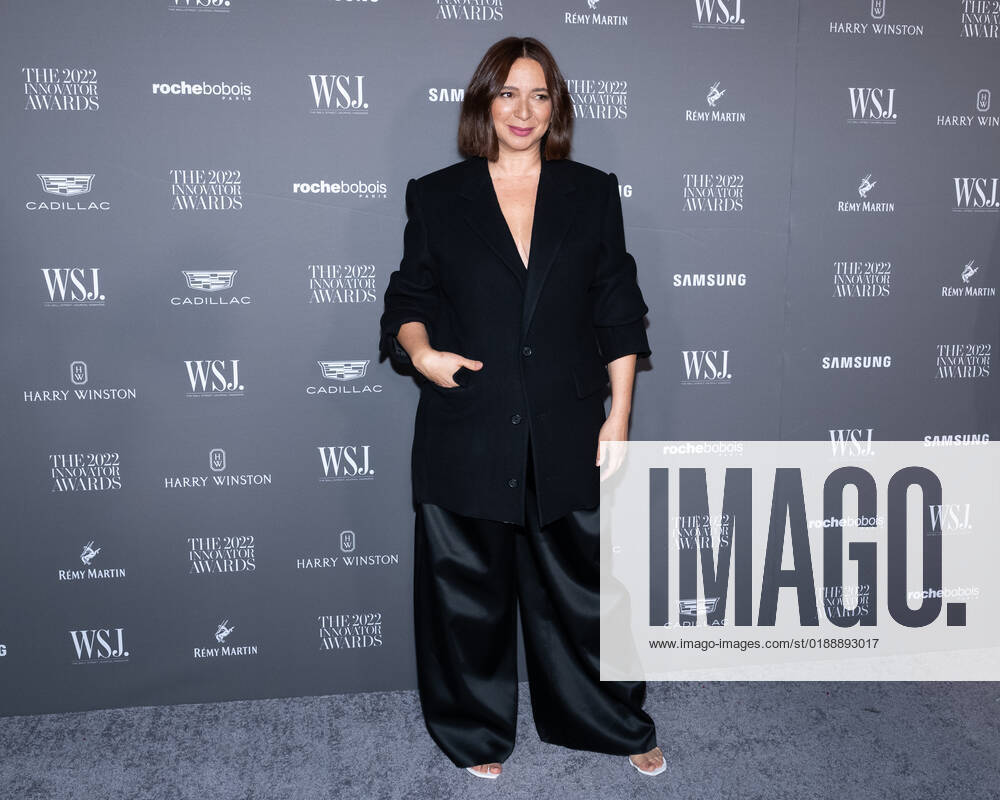 Maya Rudolph arrives on the red carpet for the WSJ. Magazine Innovator Awards at the Museum of Modern Art in New York City on Wednesday, November 2, 2022. 1 NYP20221102530 GabrielexHoltermann