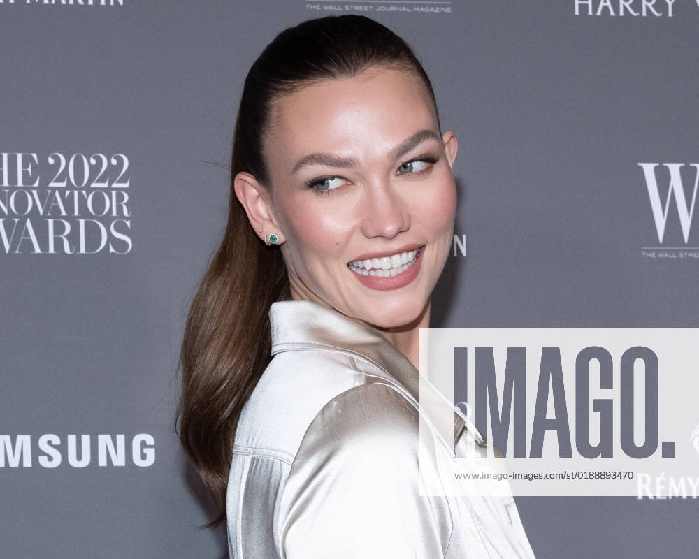 Karlie Kloss arrives on the red carpet for the WSJ. Magazine Innovator Awards at the Museum of Modern Art in New York City on Wednesday, November 2, 2022. 1 NYP20221102548 GabrielexHoltermann