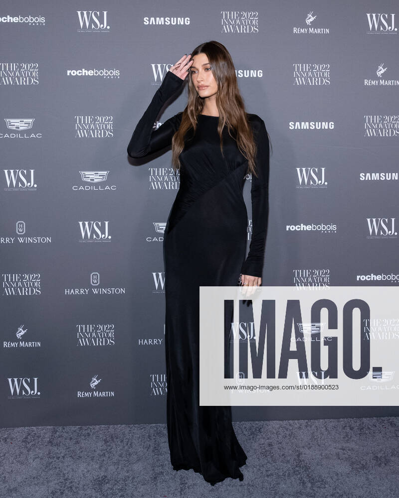 Hailey Bieber arrives on the red carpet for the WSJ. Magazine Innovator Awards at the Museum of Modern Art in New York City on Wednesday, November 2, 2022. 1 NYP20221102522 GabrielexHoltermann