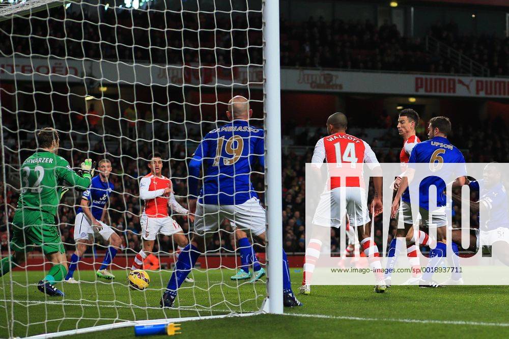 Arsenal s Laurent Koscielny scoring his sides opening goal Barclays Premier League- Arsenal vs Leicester City - Emirates Stadium - England - 10th February 2015 - Picture David Klein Sportimage .
