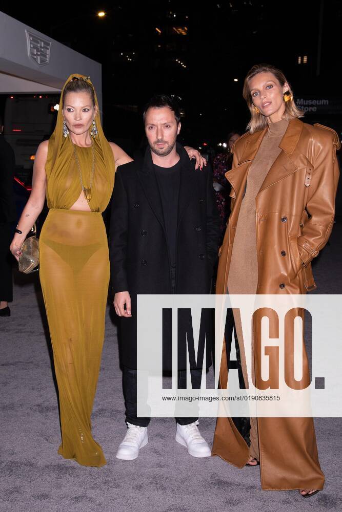 WSJ Innovator Awards-Outside Arrivals Museum of Modern Art, NY. Featuring: Kate Moss, Anthony Vaccarello, Anja Rubik Where: New York, New York, United States When: 02 Nov 2022 Credit: Janet Mayer startraksphoto.com Cover Images