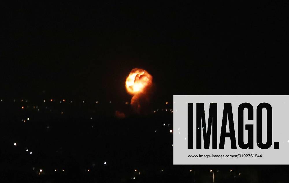 Fire and smoke billowing in the background following an Israeli air strike on Khan Yunis, Fire and smoke billowing in the background following an Israeli air strike on Khan Yunis, southern Gaza Strip, on 4 Nobember,2022. photo by Ashraf Amra Gaza Gaza Strip Occupied Palestinian Territory 041122_Gaza_ASH_00 (6)