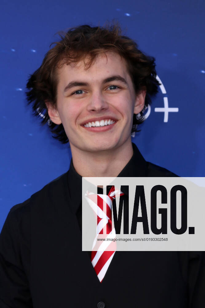 LOS ANGELES - NOV 6: Austin Kane at The Santa Clauses Premiere Screening at Walt Disney Studios on November 6, 2022 in Burbank, CA Burbank USA - ZUMAnc22 20221106_zaa_nc22_074