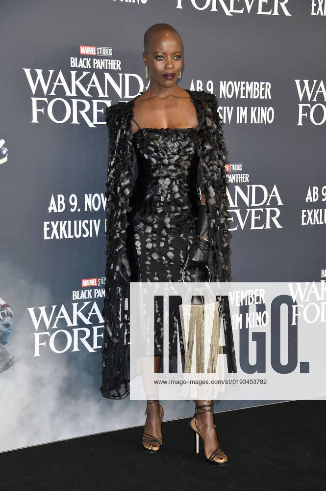 Bilder des Jahres 2022, Entertainment 11 November Entertainment Themen der Woche KW45 Florence Kasumba beim Screening des Kinofilms Black Panther: Wakanda Forever im UCI Luxe Mercedes Platz. Berlin