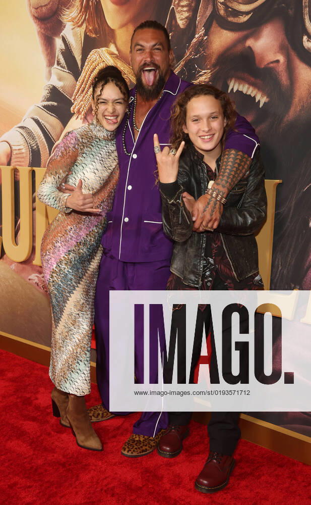 LOS ANGELES, CA - NOVEMBER 9: Lola Iolani Momoa, Jason Momoa and Nakoa-Wolf Manakauapo Namakaeha Momoa at the LA premiere of Netflix s Slumberland at the AMC Century City in Los Angeles, California on November 9, 2022.