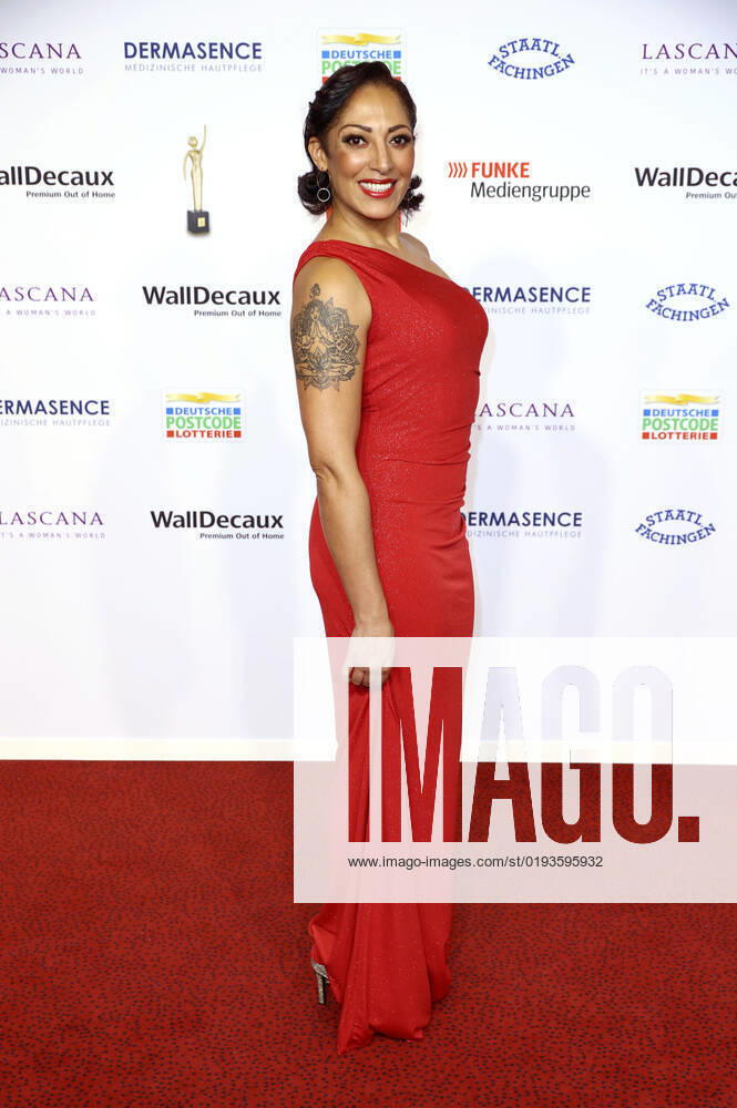 Jessica Wahls von den No Angels bei der 15. Verleihung der Goldenen Bild der Frau 2022 im Stage Theater Neue Flora. Hamburg
