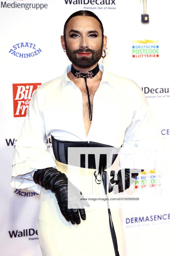 Conchita Wurst bei der 15. Verleihung der Goldenen Bild der Frau 2022 im Stage Theater Neue Flora. Hamburg