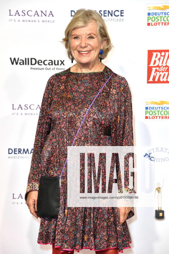 Jutta Speidel bei der 15. Verleihung der Goldenen Bild der Frau 2022 im Stage Theater Neue Flora. Hamburg