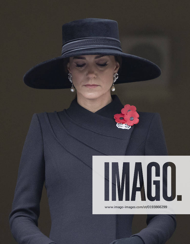 . 13 11 2022. London, United Kingdom. Camilla, Queen Consort and Kate Middleton, the Princess of Wales , at the Remembrance Sunday service at The Cenotaph in London. xStephenxLockx xi-Imagesx IIM-23925-0039