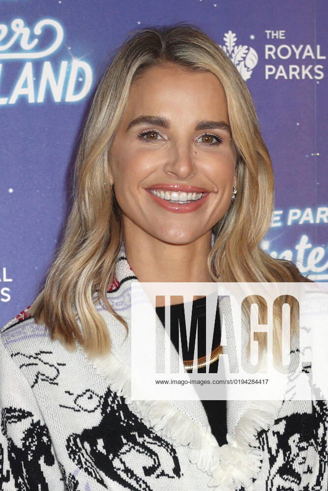 Vogue Williams attends the Hyde Park Winter Wonderland 2022 VIP Preview Night in London. NOVEMBER 17th 2022 CMYx22482