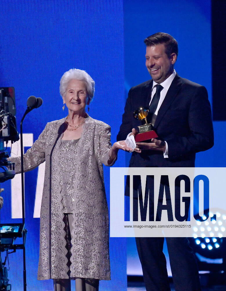Angela Alvarez (L) accepts the Best New Artist award onstage during the 23rd annual Latin Grammy Awards at the Michelob Ultra Arena at Mandalay Bay Resort and Casino in Las Vegas, Nevada on Thursday, November 17, 2022. LAV20221117677 JIMxRUYMEN