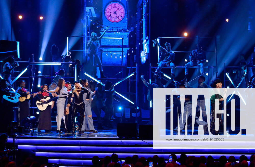 (L-R) Christina Aguilera and Christian Nodal perform onstage during the 23rd annual Latin Grammy Awards at the Michelob Ultra Arena at Mandalay Bay Resort and Casino in Las Vegas, Nevada on Thursday, November 17, 2022. LAV20221117668 JIMxRUYMEN