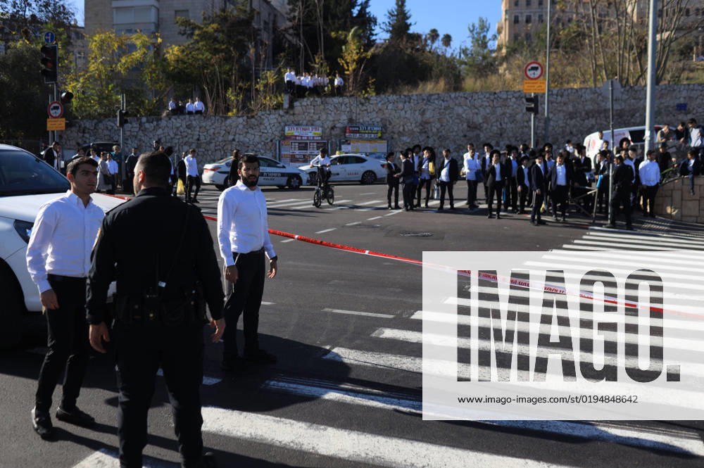 Israeli forensic experts gather at the scene of an explosion at a bus stop in Jerusalem Israeli forensic experts gather at the scene of an explosion at a bus stop in Jerusalem on November 23, 2022. At least one person was killed and 15 other wounded in two separate explosions targeting bus stations in Jerusalem, security and medical officials said, with Israel s public security minister calling them attacks . Photo by Saeed Qaq apaimages Jerusalem Jerusalem Palestinian Territory 231122_Jerusalem_SQ_2_00 (32)