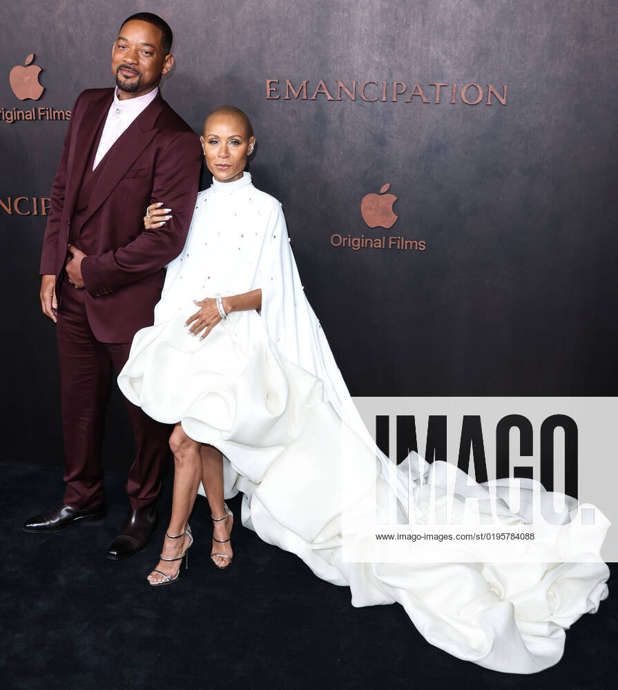 Los Angeles Premiere Of Apple Original Films Emancipation American actor Will Smith and wife American actress Jada Pinkett Smith arrive at the Los Angeles Premiere Of Apple Original Films Emancipation held at Regency Village Theatre on November 30, 2022 in Westwood, Los Angeles, California, United States. Regency Village Theatre, Westwood, Los Angeles, California California United States