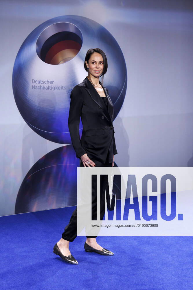 Youtuberin Natalia Klitschko, Ex-Frau von Vitali Klitschko, bei der Verleihung des 15. Deutschen Nachhaltigkeitspreises 2022 im Maritim Hotel. Düsseldorf, 02.12.2022 NRW Deutschland