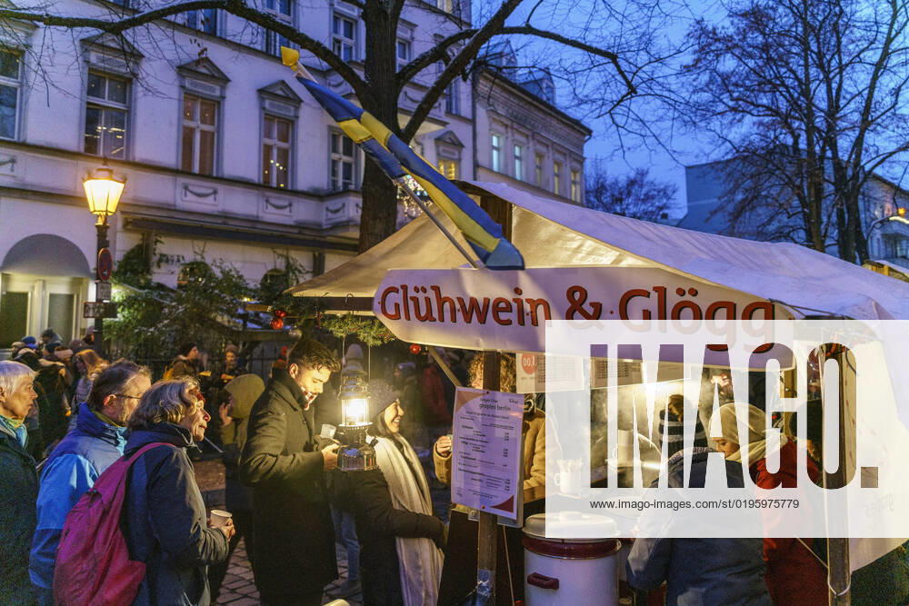 Rixdorf Weihnachtsmarkt, Neuköllner Richardplatz, 200 Verkaufsstände mit Glühwein, Holzspielzeug, Kerzen, Honig, selbstgebastelte Geschenke, Alt-Rixdorfer Weihnachtsmarkt 2022, Neuköllner Richardplatz, 200 Verkaufsstände mit Glühwein, Holzspielzeug, Kerzen, Honig, selbstgebastelte Geschenke. Findet am 2ten Adventswochende statt.