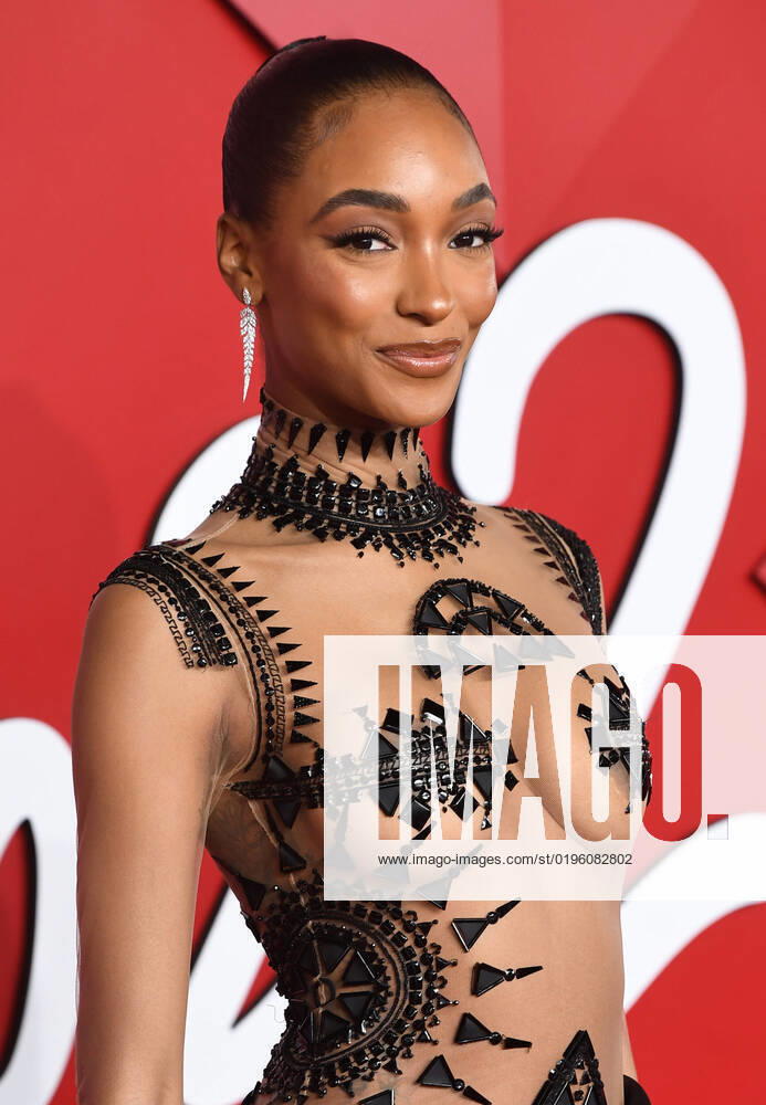 British model Jourdan Dunn attends the Fashion Awards at Royal Albert Hall, London on Monday, December 5, 2022. LON20221205141 RUNExHELLESTAD