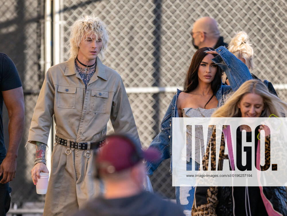 Celebrities outside Jimmy Kimmel Live! studios Featuring: Machine Gun Kelly and Megan Fox Where: Los Angeles, California, United States When: 07 Dec 2022 Credit: BauerGriffin INSTARimages.com Cover Images