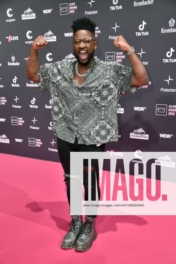 Kelvin Jones bei der 23. Verleihung der 1Live Krone 2022 in der Jahrhunderthalle. Bochum