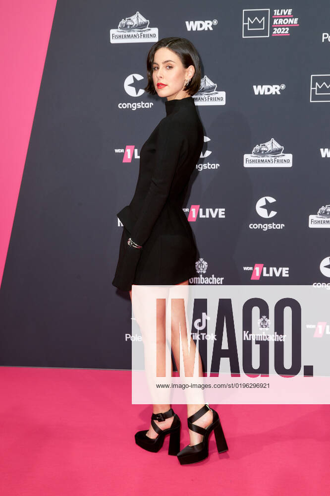 1LIVE Krone Verleihung in Bochum Lena Meyer-Landrut auf dem roten Teppich bei der Verleihung der 1LIVE Krone in der Jahrhunderthalle in Bochum.