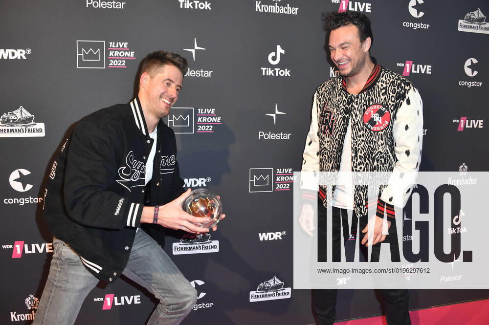 Vincent Stein und Dag-Alexis Kopplin von SDP bei der 23. Verleihung der 1Live Krone 2022 in der Jahrhunderthalle. Bochum