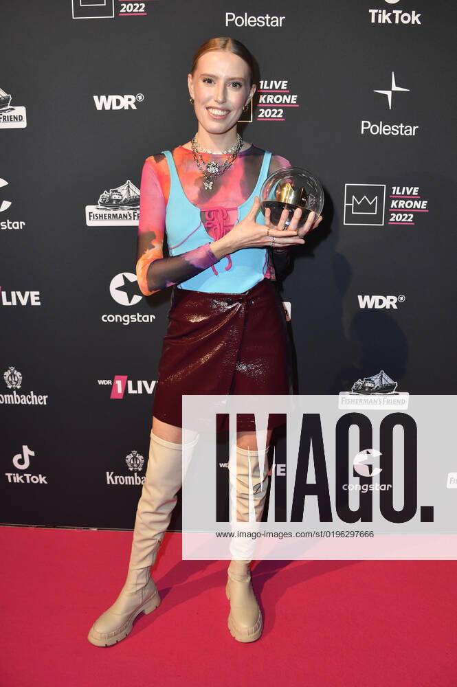 Lea bei der 23. Verleihung der 1Live Krone 2022 in der Jahrhunderthalle. Bochum