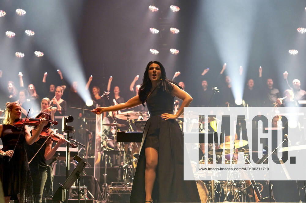 Alexandra Arrieche live bei der Night of the Proms 2022 in der ZAG Arena. Hannover