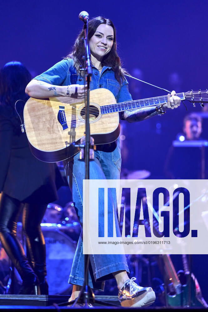 Amy Macdonald live bei der Night of the Proms 2022 in der ZAG Arena. Hannover
