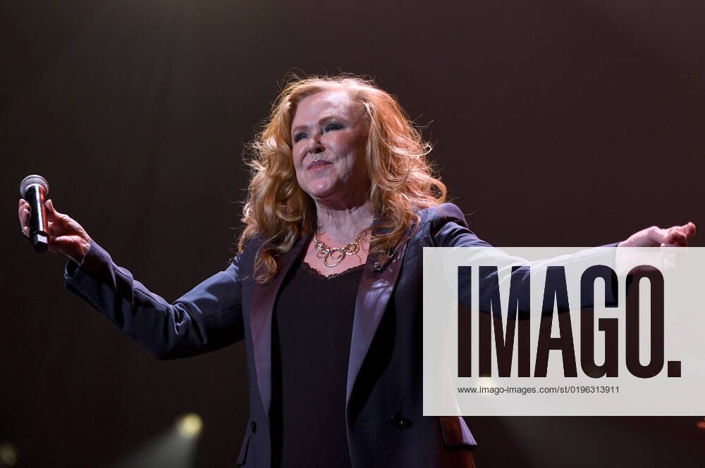 Carol Decker (T Pau) live bei der Night of the Proms 2022 in der ZAG Arena. Hannover