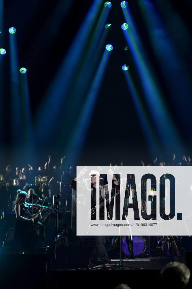 Nik Kershaw live bei der Night of the Proms 2022 in der ZAG Arena. Hannover