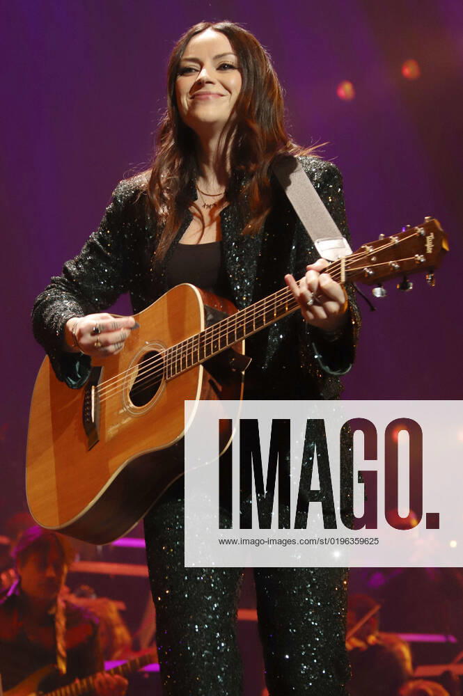 Amy Macdonald live bei der Night of the Proms 2022 in der Barclay Card Arena. Hamburg