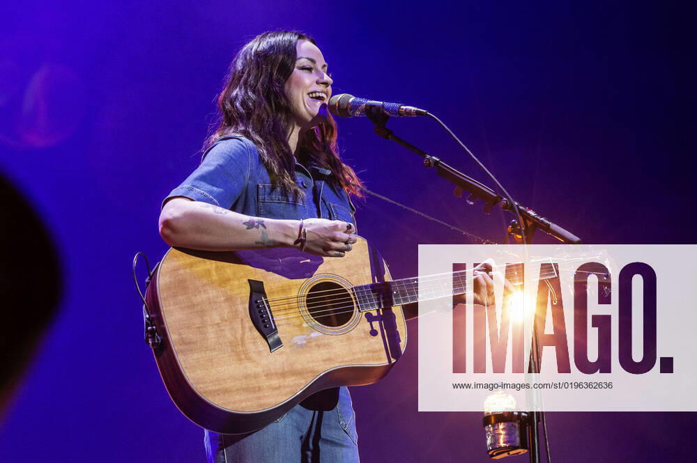 Amy Macdonald live bei der Night of the Proms 2022 in der ZAG Arena. Hannover