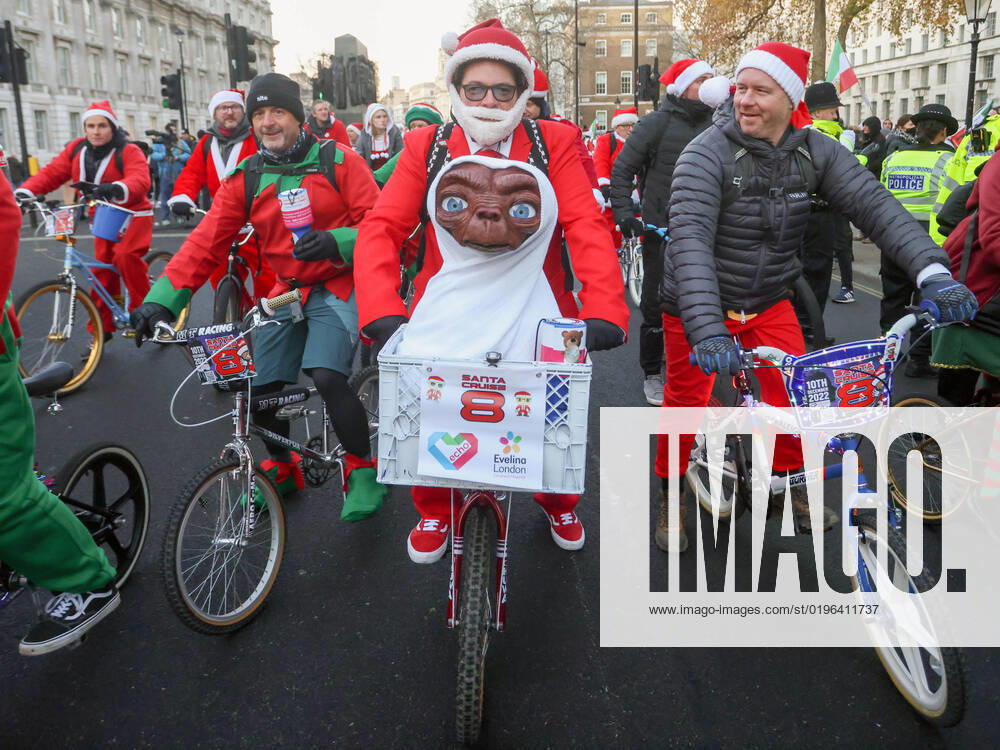 . 10 12 2022. London, United Kingdom. Santa Cruise 8 Charity Ride. Santa Cruise is a Charity Event with the main purpose of collecting as much for Evelina Children s Heart Organisation (E.C.H.O) as possible. So far BMX Life have raised over £120,000 for Evelina Children s Heart Organisation xMartynxWheatleyx xi-Imagesx IIM-24008-0007