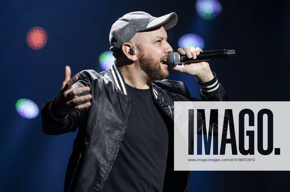 Matt Simons live bei der Night of the Proms 2022 in der Messehalle. Erfurt