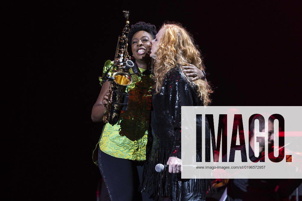 YolanDa Brown und Carol Decker (T Pau) live bei der Night of the Proms 2022 in der Messehalle. Erfurt