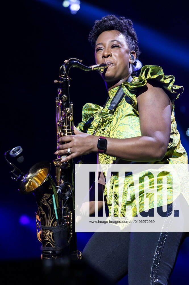 YolanDa Brown live bei der Night of the Proms 2022 in der Messehalle. Erfurt