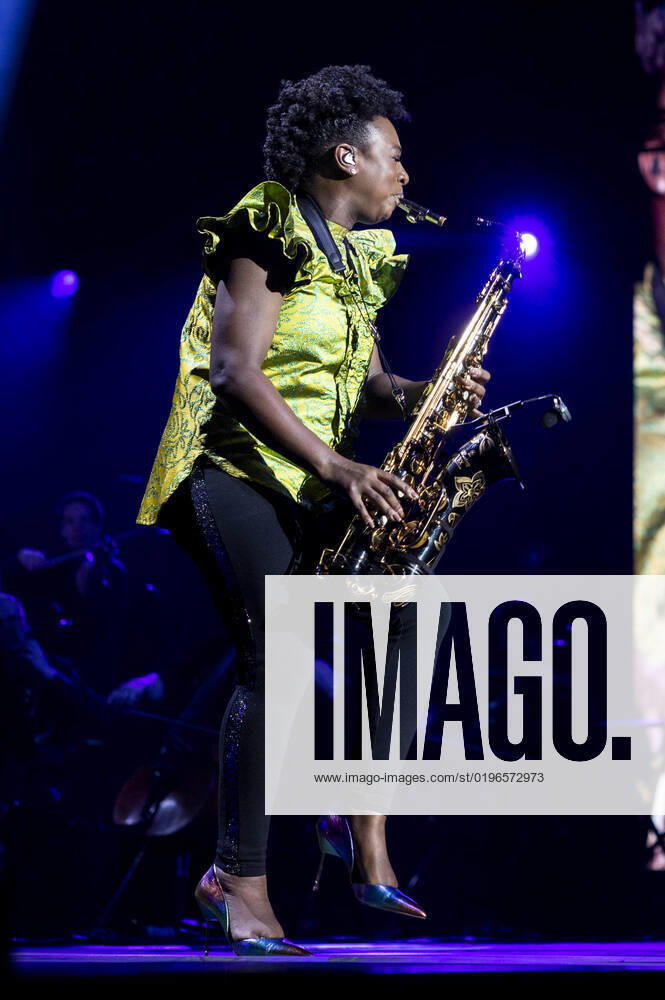 YolanDa Brown live bei der Night of the Proms 2022 in der Messehalle. Erfurt