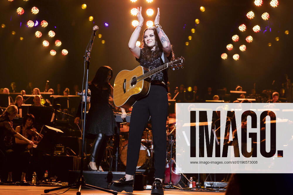 Amy Macdonald live bei der Night of the Proms 2022 in der Messehalle. Erfurt