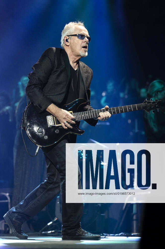 Nik Kershaw live bei der Night of the Proms 2022 in der Messehalle. Erfurt