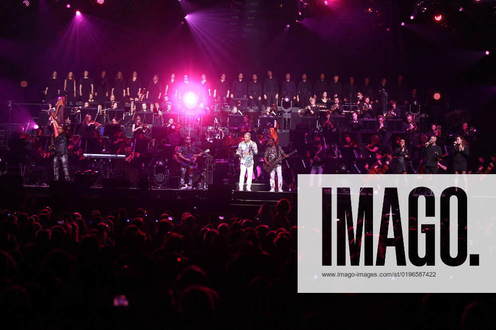 Night of the Proms 2022 13.12.2022, Erfurt, Messehalle, Night of the Proms 2022 Das Antwerp Philharmonic Orchestra und der Chor Fine Fleur unter Leitung der Dirigentin Alexandra Arrieche begleiten die Stars im Bild: Kool & the Gang