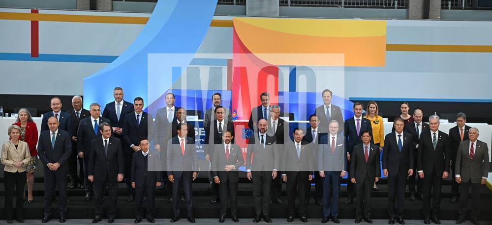 Belgium EU ASEAN Summit 8339333 14.12.2022 Participants attend the photography ceremony before the European Union (EU) and the Association of South-East Asian Nations (ASEAN) summit in Brussels, Belgium. EU and ASEAN leaders meet in Brussels to discuss the EU-ASEAN strategic partnership, trade relations and various international topics. Stringer Sputnik Brussels Belgium