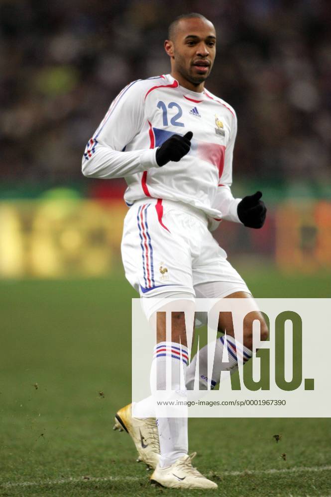 Thierry Henry (Frankreich) Fußball Länderspiel Herren Freundschaftsspiel 2006, Testspiel, Test, Nationalmannschaft, Nationalteam, Nationaltrikot Einzelbild pan12948 Paris Dynamik,