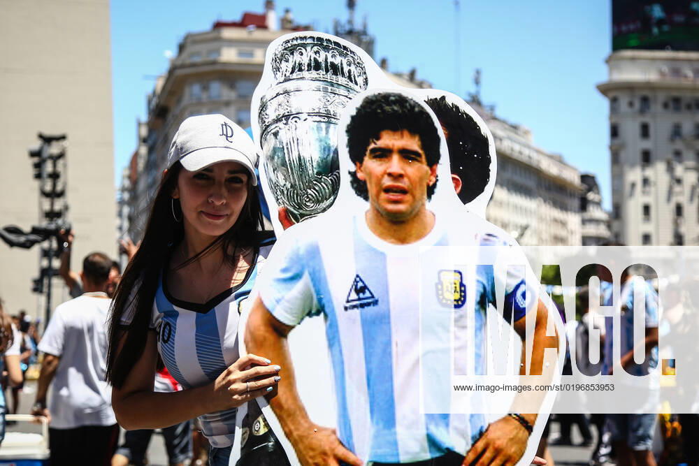 Argentina fan with Diego Maradona poster seen during the victory celebration against France, for the finals of world cup Qatar 2022. Final Score: Argentina 4 - 2 France Buenos Aires Argentina - ZUMAs197 20221218_zab_s197_055