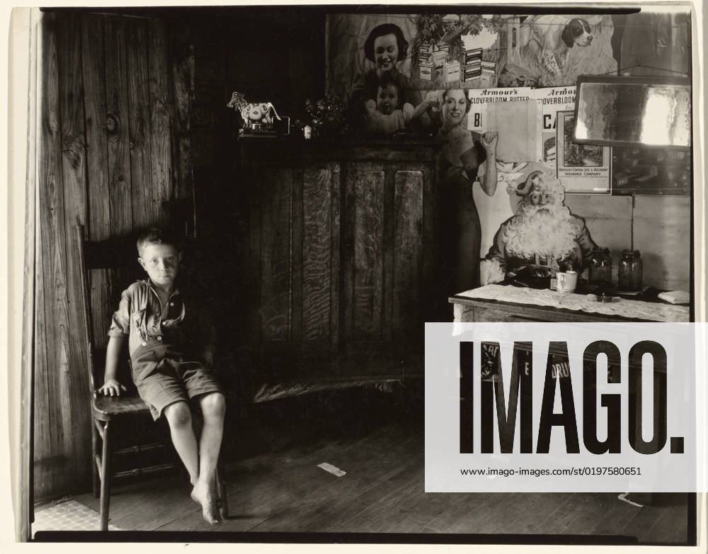 Coal Miner s House, Scott s Run, West Virginia A Miner s House, Vicinity Morgantown, West Virginia. Walker Evans (American, 1903 - 1975)