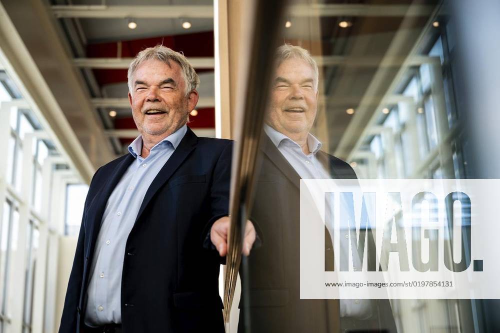 Manfred Breuckmann am Donnerstag den 28. Oktober 2021 im Landgericht Bochum. Er klagt gegen einen Doppelgänger auf Facebook. Deutschland NRW Bochum